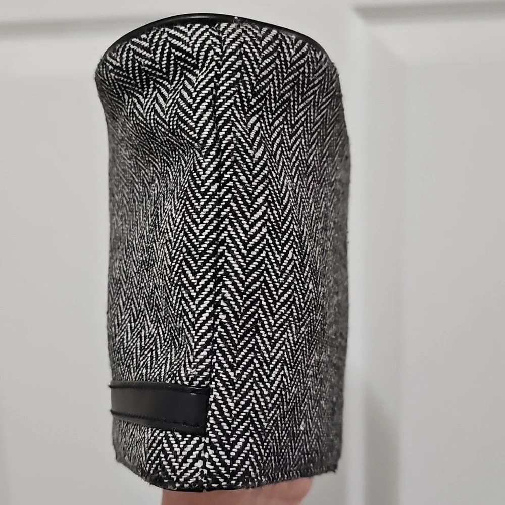 Yankee Candle Black and White Textured Bag